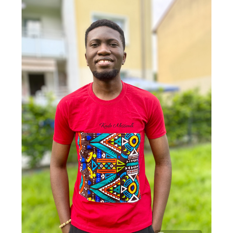 Red T-shirt 100% Cotton with a Touch of Wax at the Front Red T-shirt 100% Cotton with a Touch of Wax at the Front